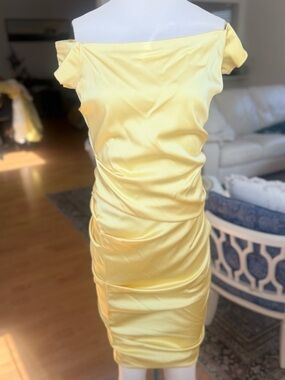 Elegant Off-Shoulder Yellow Ruched Dress